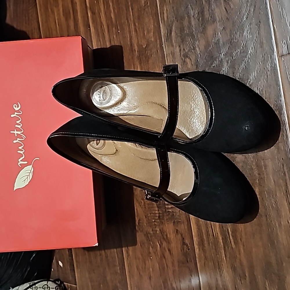 Mary Jane Pumps